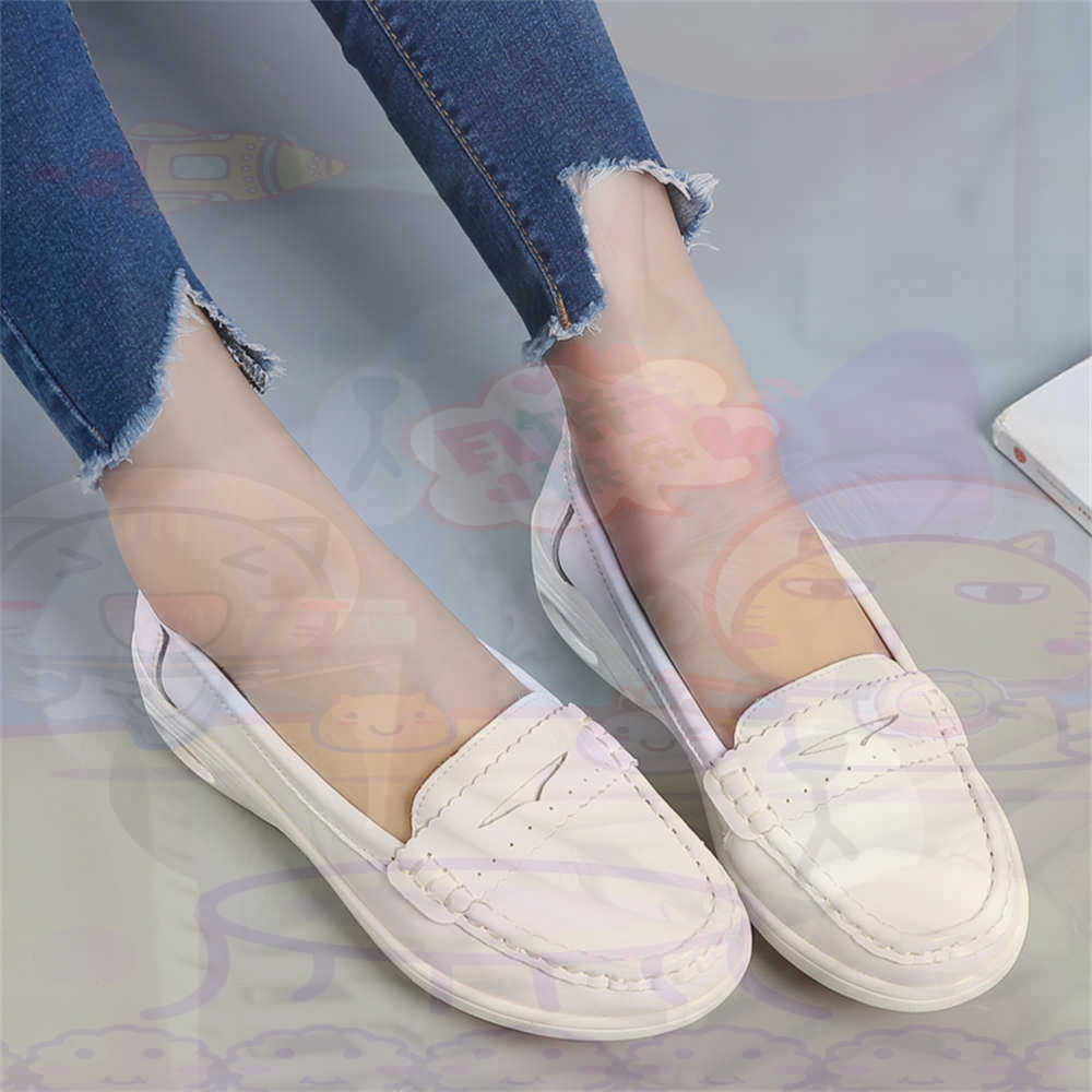 Vintage Fashion Resale - Soft Slip-on Womens Large Size Shoes