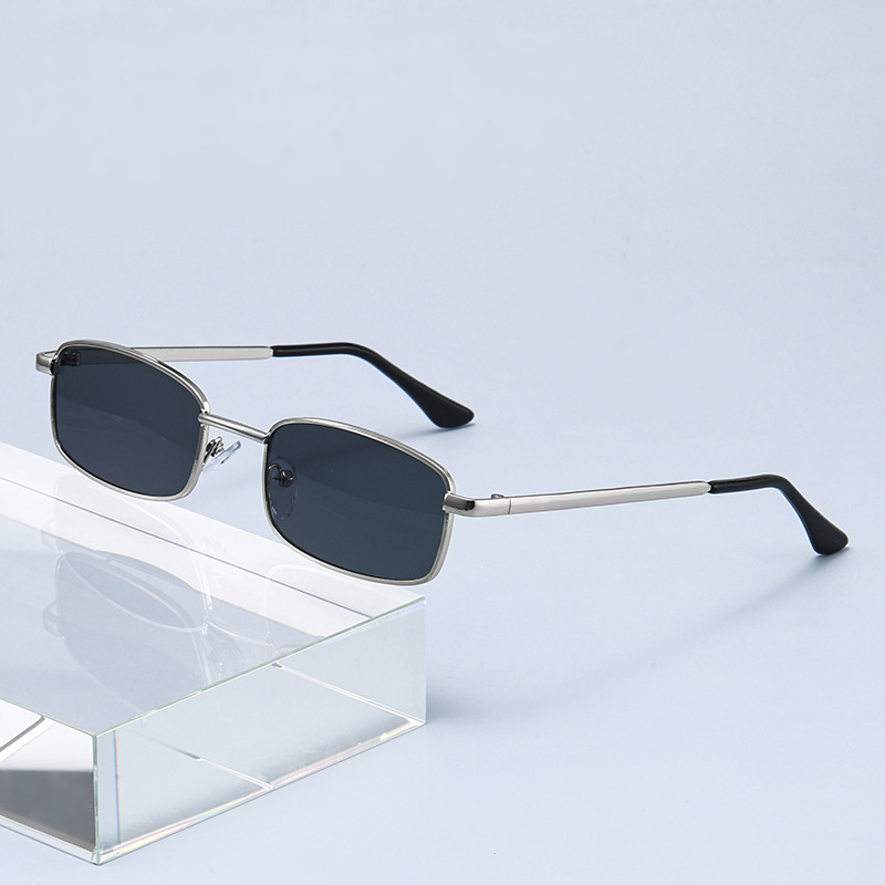 Fashion Punk Sunglasses Women  - đánh giá và giá Vintage Fashion Glasses