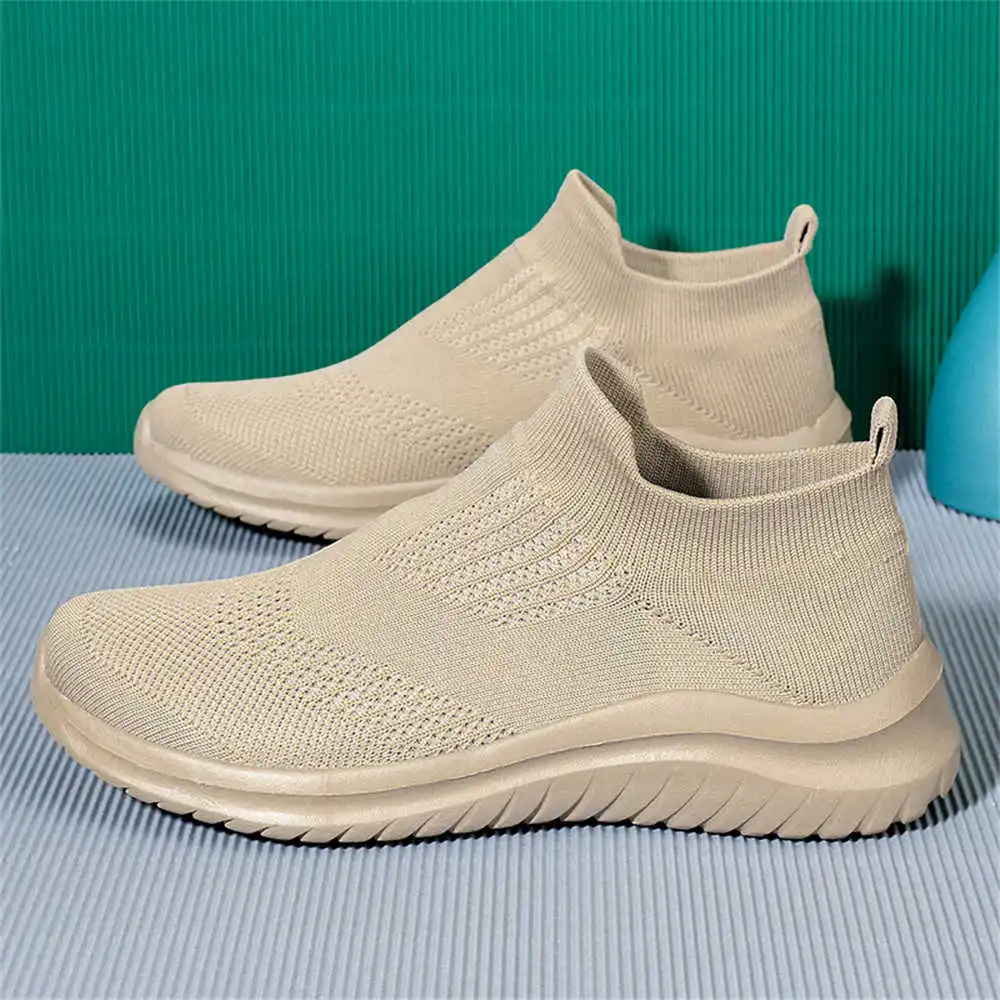 Beige Soft New Novelty Tennis  - đánh giá và giá Vintage Fashion Resale