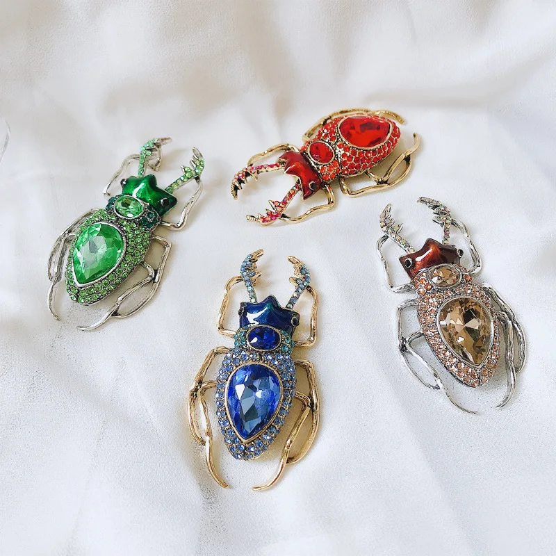 Blucome Blue Crystal Beetle Br - đánh giá và giá Vintage Fashion Bug