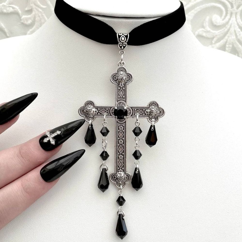 Retro Style Large Cross Pendan - đánh giá và giá Vintage Fashion Looks